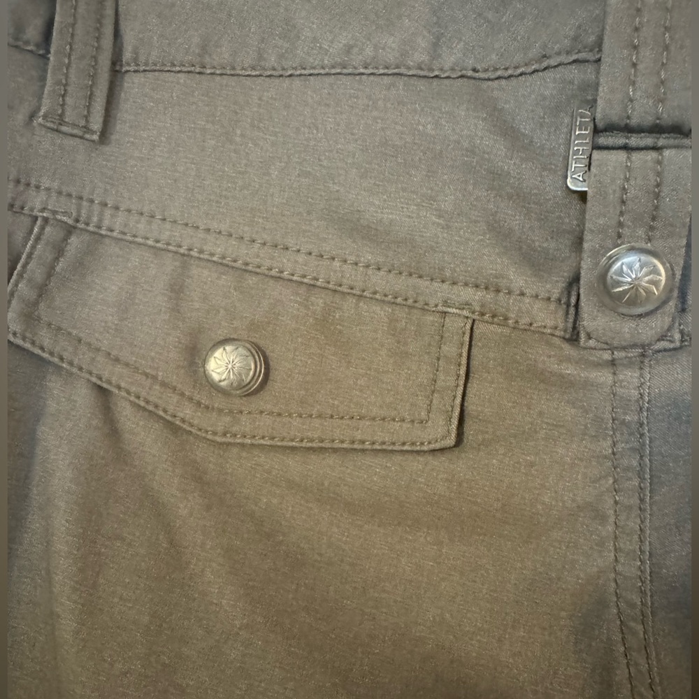 Athleta Pant Size 2. Olive/Brown color